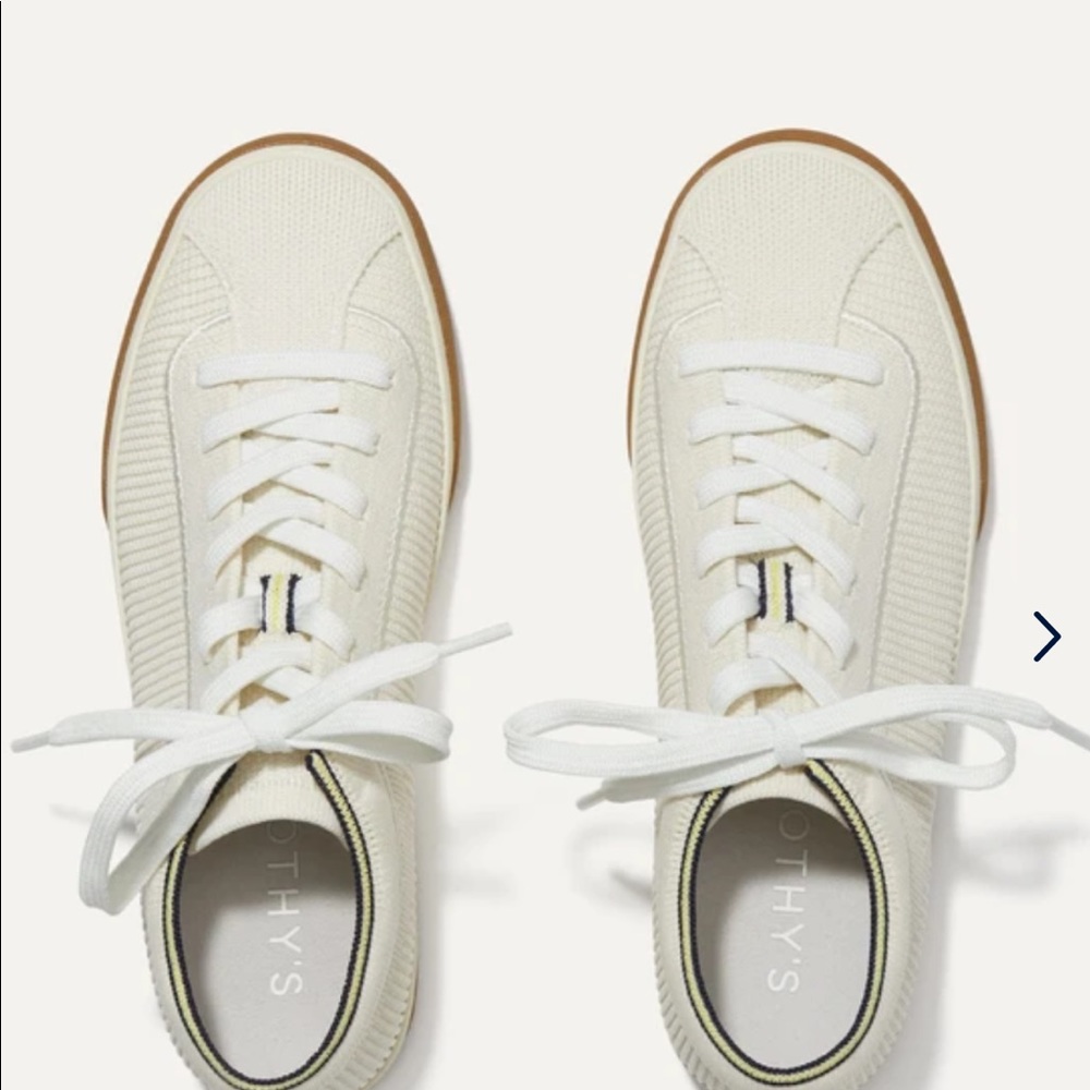 Rothys Lace Up